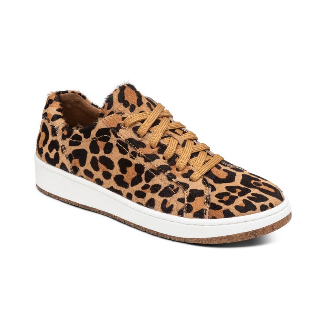 Aetrex Leopard Print Sneakers Size 10.5